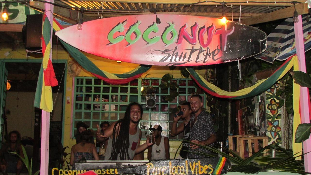 Coconut Hostel Bocas Town Экстерьер фото
