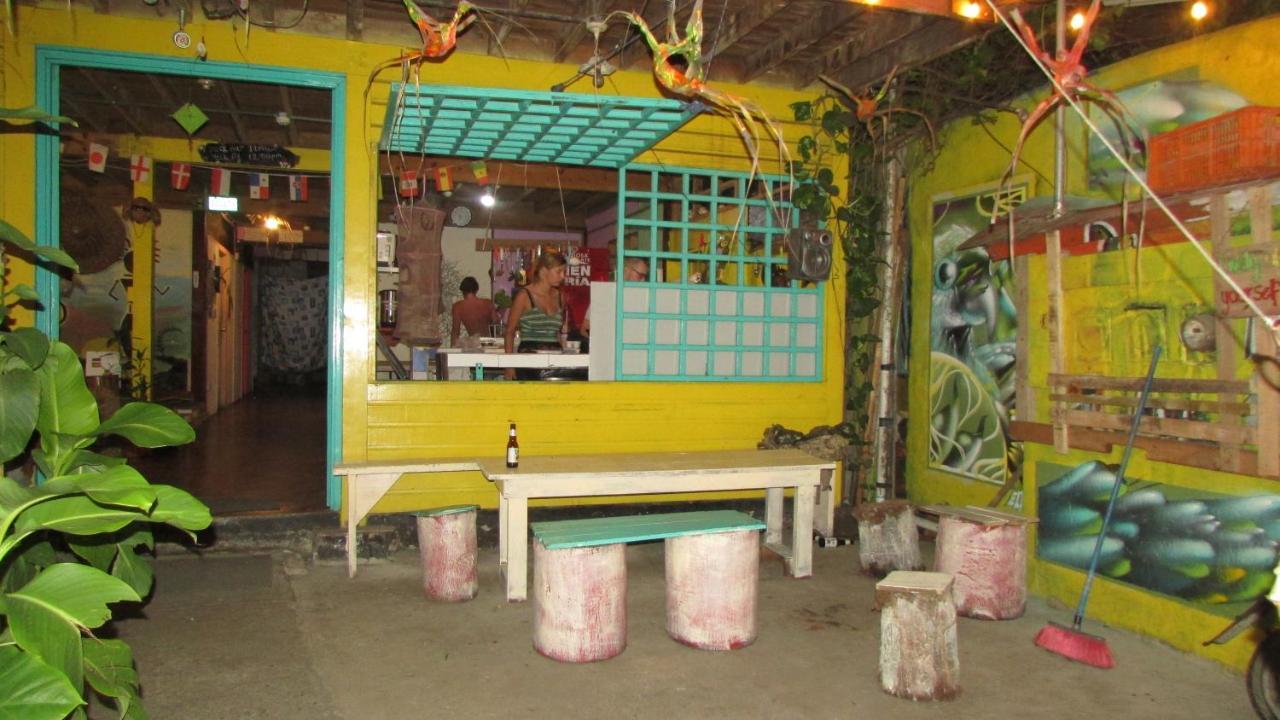 Coconut Hostel Bocas Town Экстерьер фото